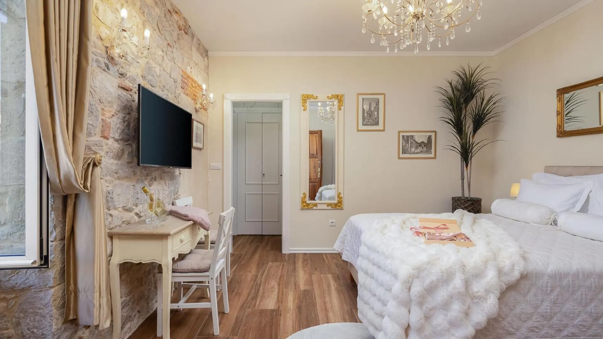 게스트하우스 Luxury Rooms & Apartment - Riva & Sea View In Diocletian Palace 스플리트
