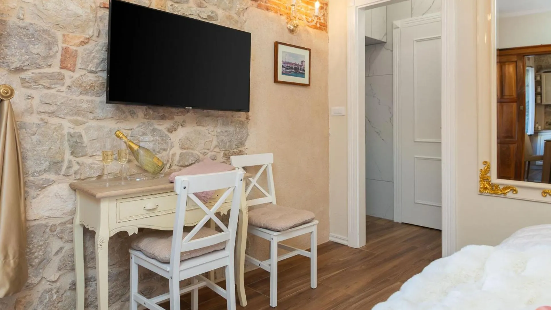 게스트하우스 Luxury Rooms & Apartment - Riva & Sea View In Diocletian Palace 스플리트