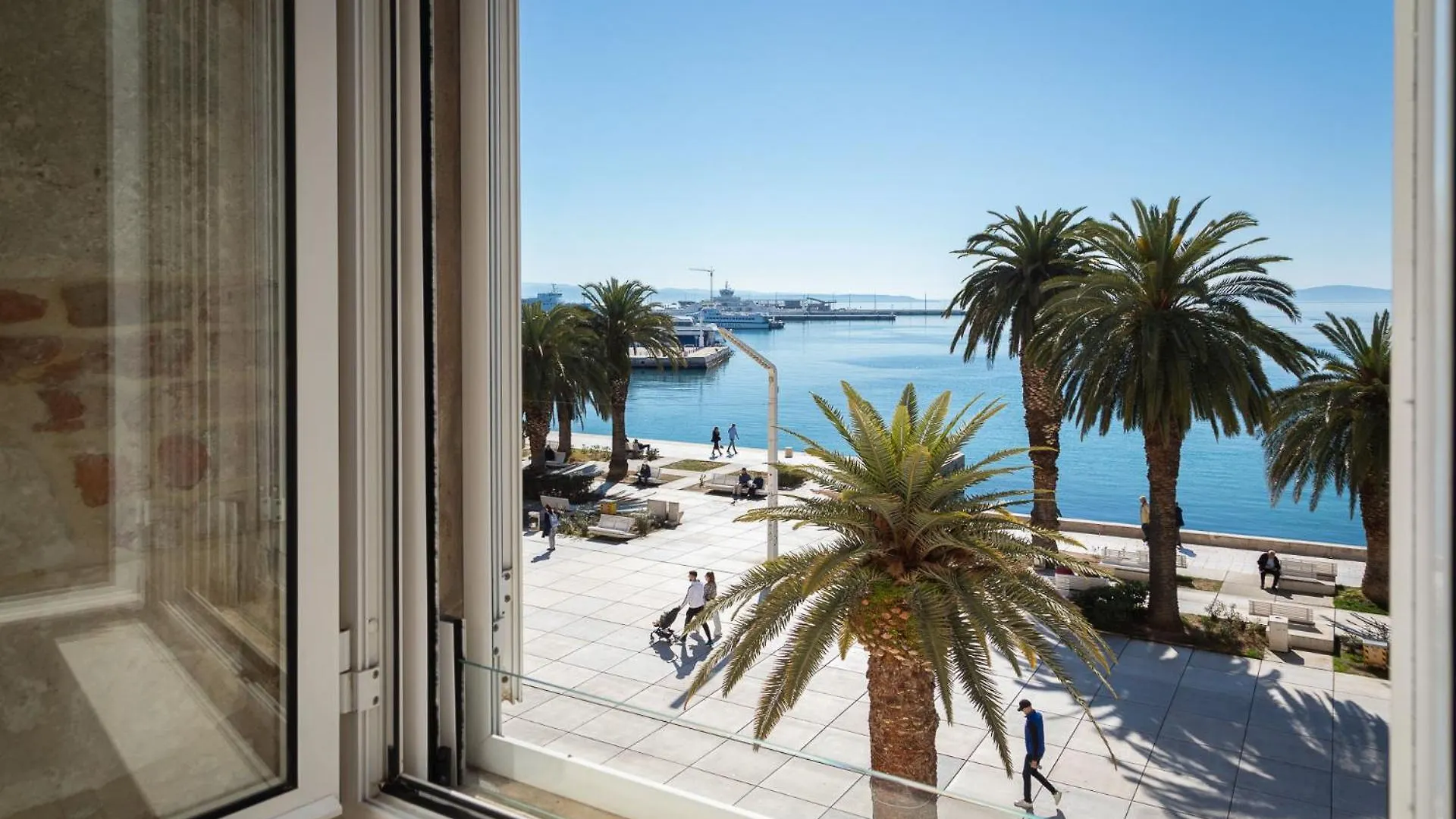 Luxury Rooms & Apartment - Riva & Sea View In Diocletian Palace 스플리트 0*,  크로아티아