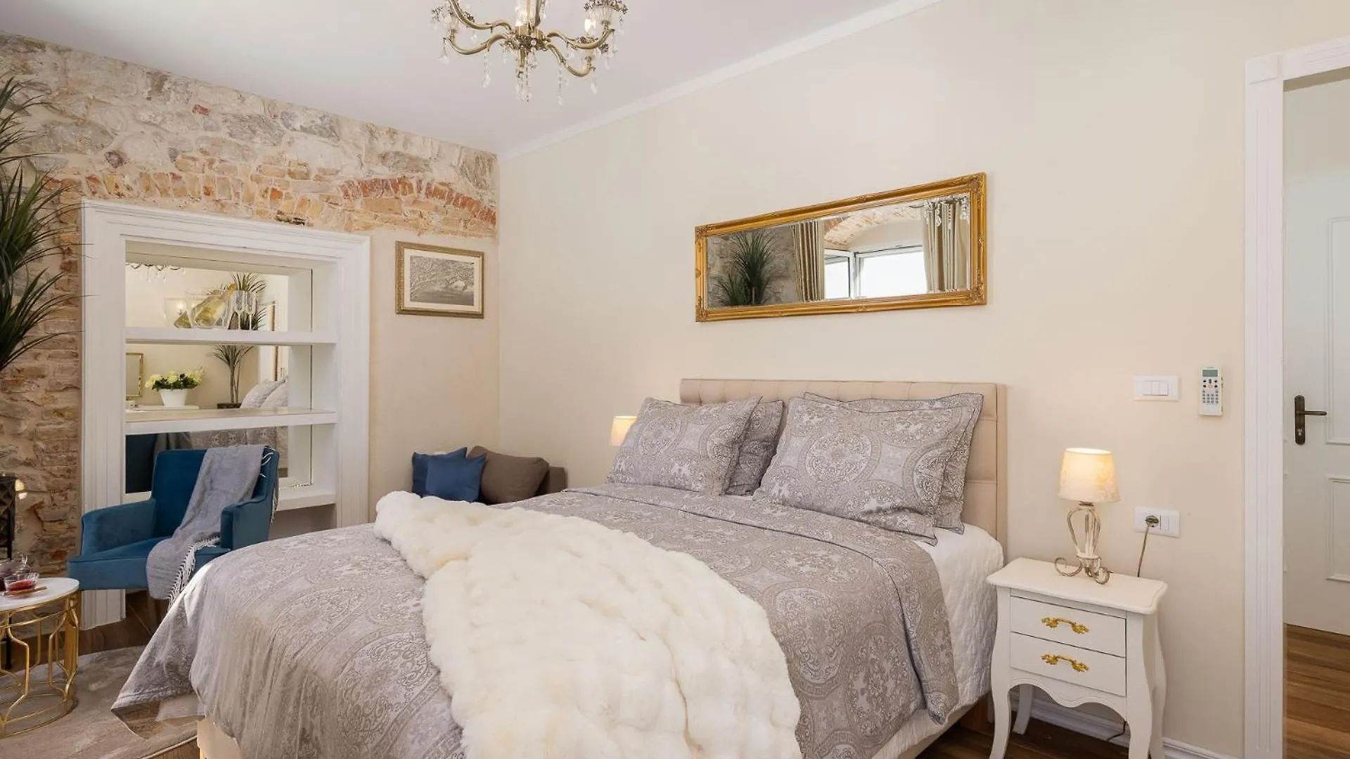 Luxury Rooms & Apartment - Riva & Sea View In Diocletian Palace 스플리트
