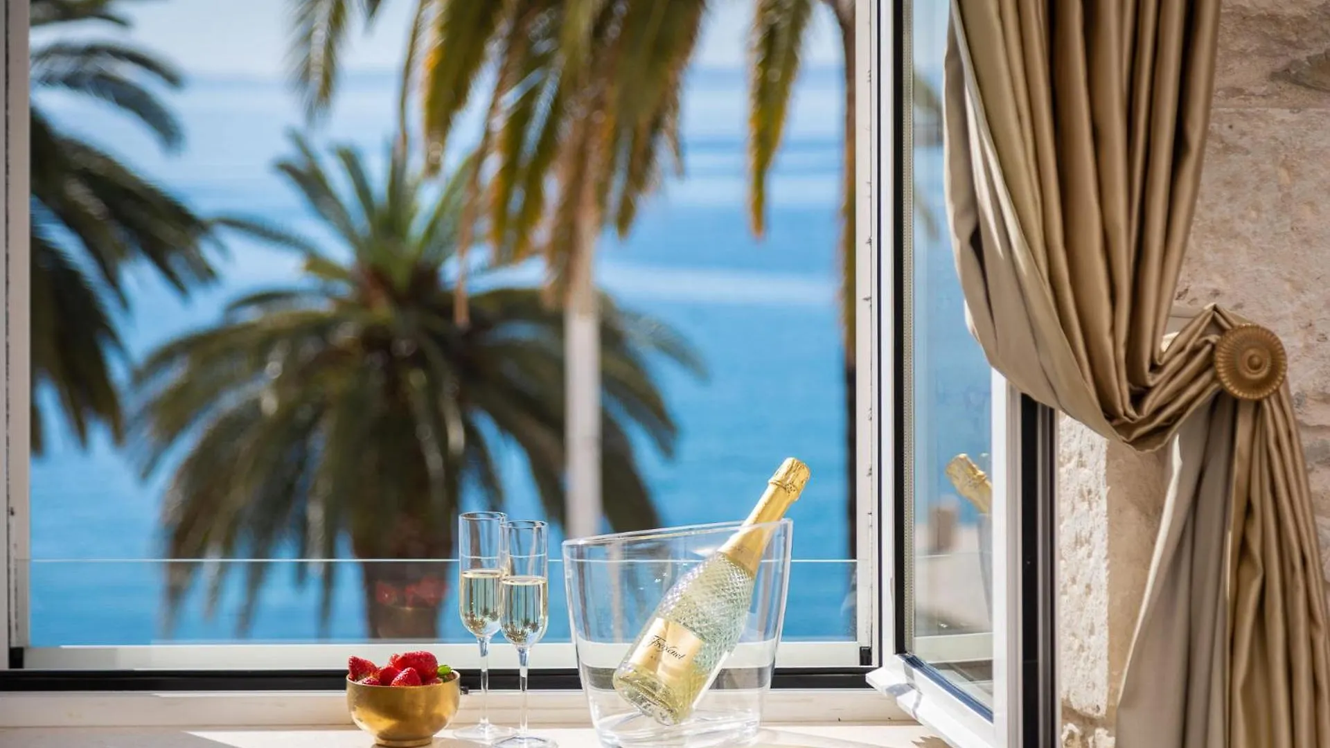 게스트하우스 Luxury Rooms & Apartment - Riva & Sea View In Diocletian Palace 스플리트