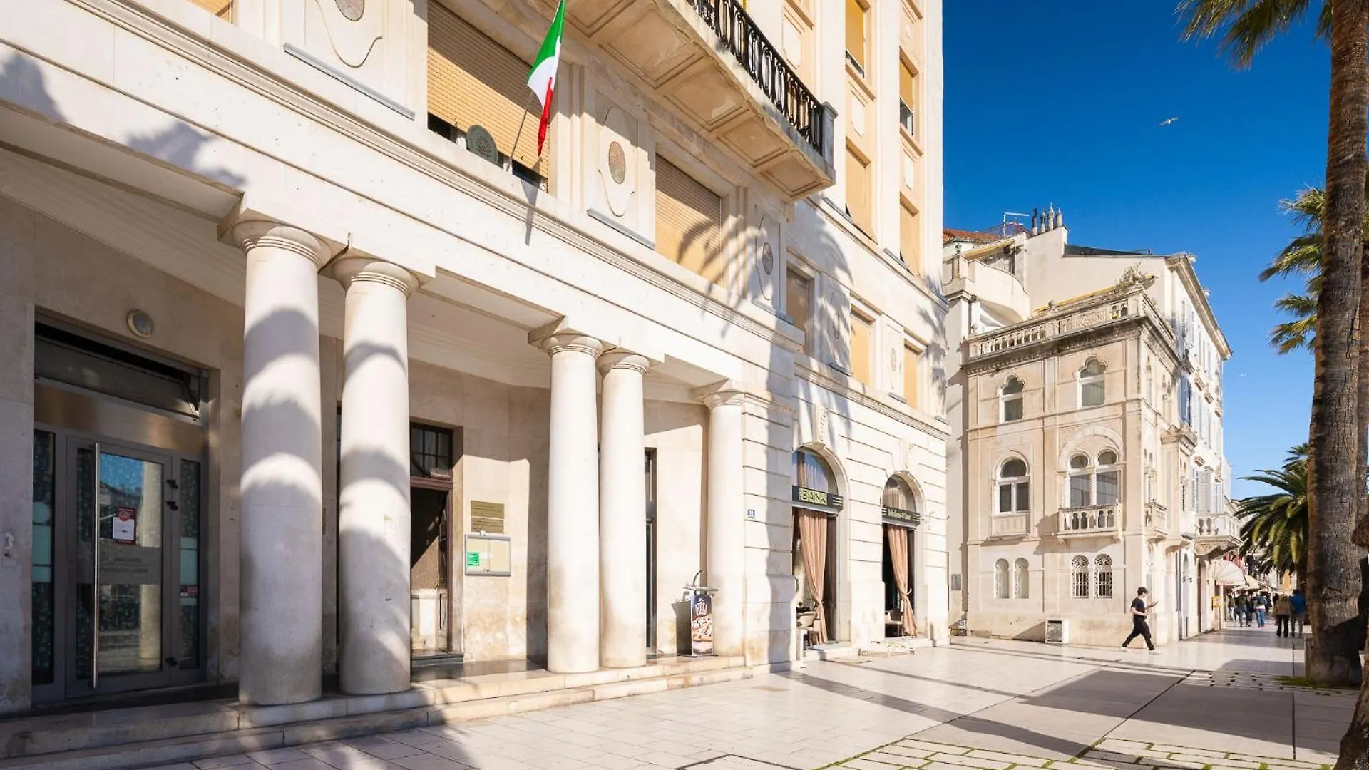Luxury Rooms & Apartment - Riva & Sea View In Diocletian Palace 스플리트 0*,  크로아티아