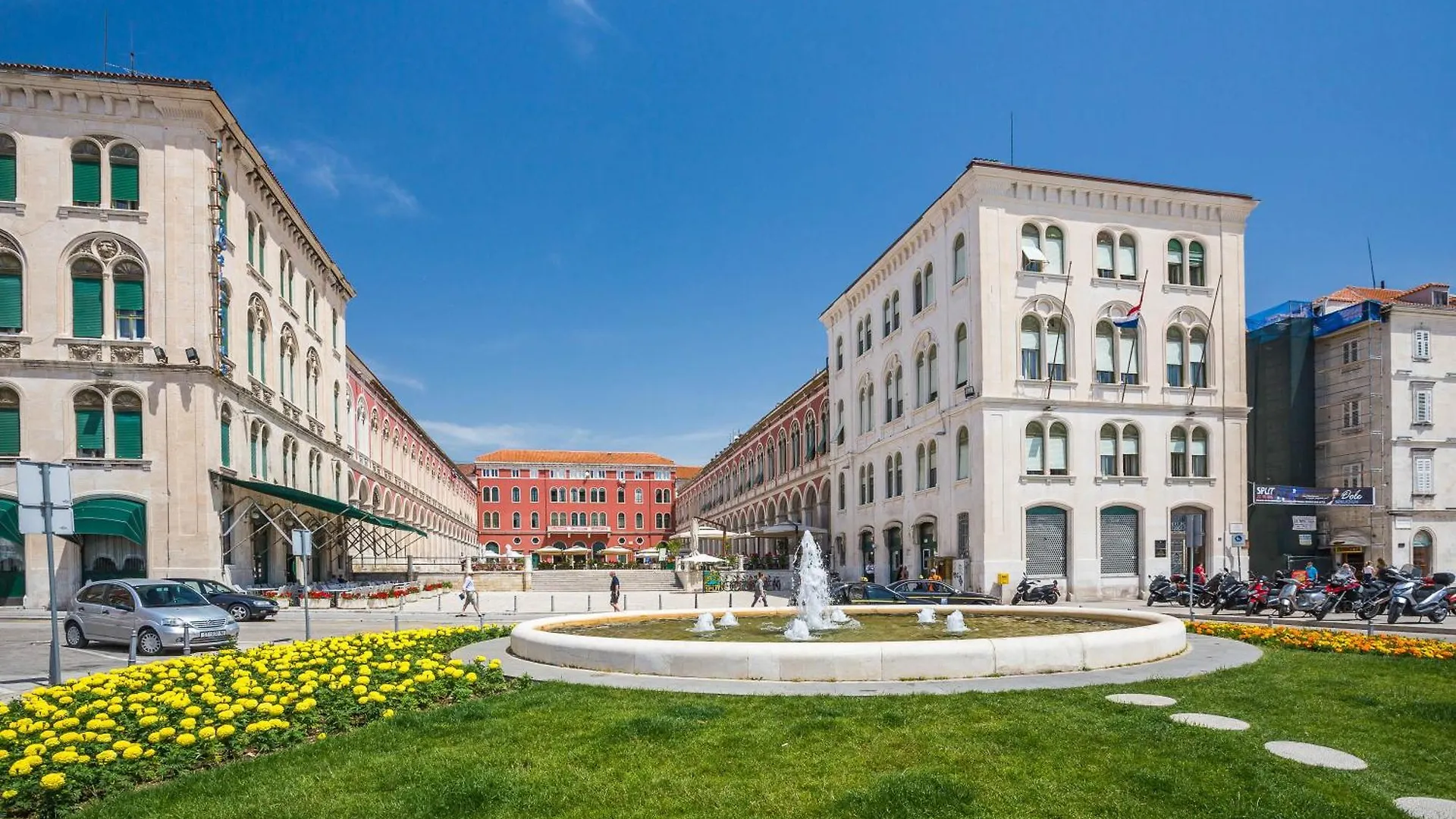 Luxury Rooms & Apartment - Riva & Sea View In Diocletian Palace 스플리트 게스트하우스